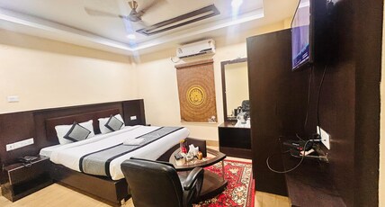 HOTEL HOLIDAY INTERNATIONAL Room Type - Executive Room