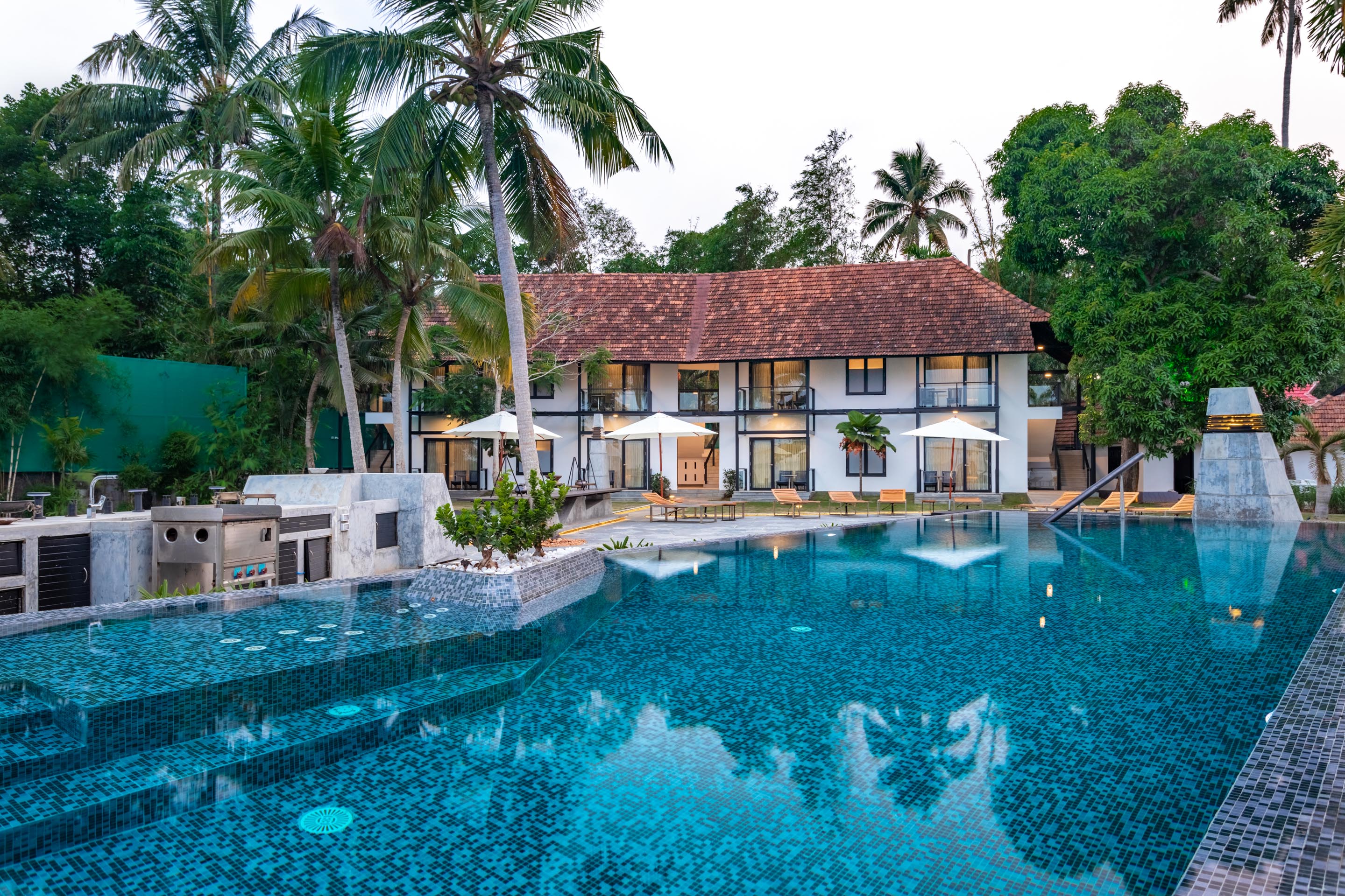 Leleela - A Boutique Backwater Resort - Tap to explore photos