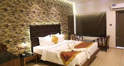 Hotel Merlin International Room Type - Merlin State Deluxe Room