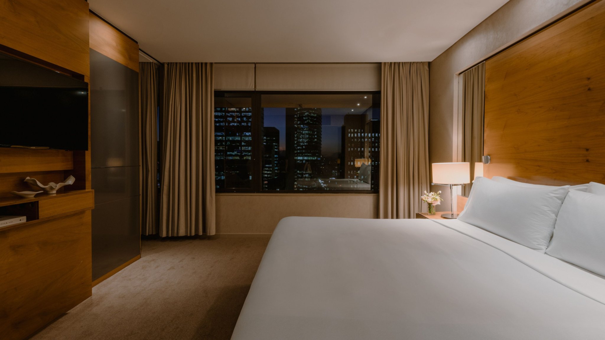 InterContinental Brisbane - Tap to explore photos