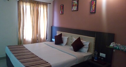 Hotel Shikhar Room Type - Deluxe Room