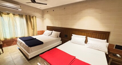 Sreeniketanam Lodge Room Type - Superior Family Room (Check in: 8 AM, Check out: 6 AM)