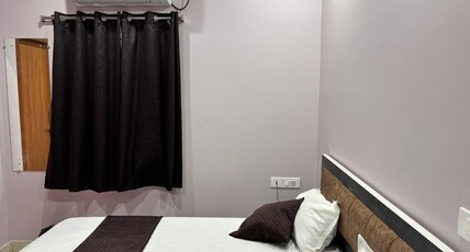Hotel Pandit Palace Room Type - Standard AC Room Hotel Pandit Palace Room Type - Standard AC Room