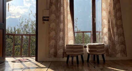 MANDAP COTTAGE & CAFE Room Type - Bedroom 1