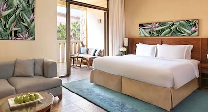 Sofitel Dubai The Palm, Resort and Spa Room Type - CLASSIC ROOM, Courtyard View, 1 King-Size Bed or 2 Single Beds Sofitel Dubai The Palm, Resort and Spa Room Type - CLASSIC ROOM, Courtyard View, 1 King-Size Bed or 2 Single Beds