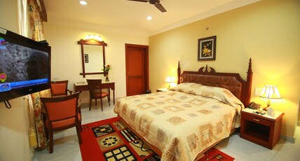 Madathil Regency Hotel Room Type - Classic