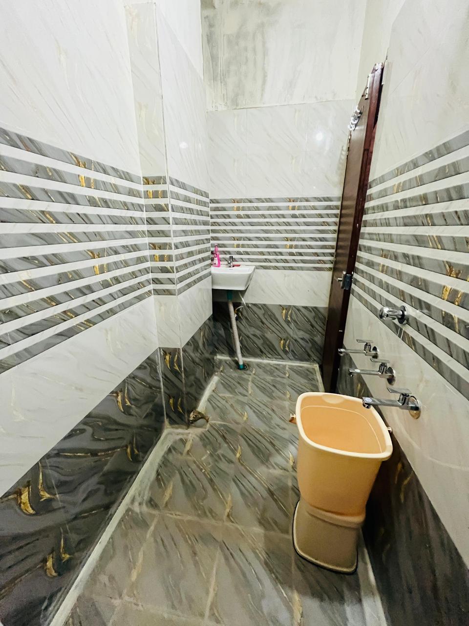Hotel Siyaram Inn - Tap to explore photos