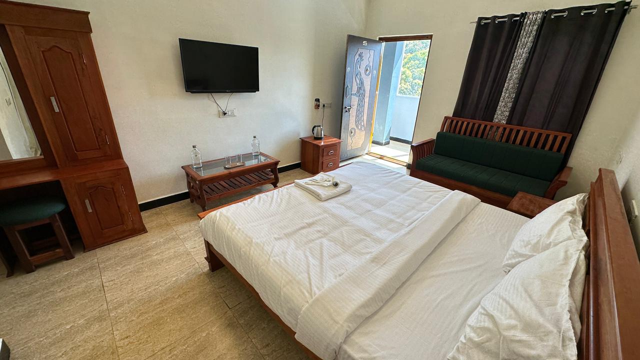 Cloud Crest Homestay Ooty - Tap to explore photos