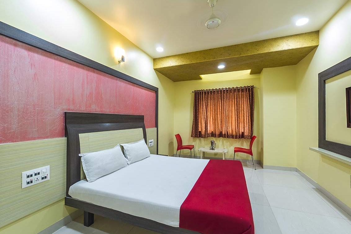 Abhay Palace Lodging - Tap to explore photos
