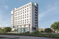 Holiday Inn Express Ahmedabad Prahlad Nagar