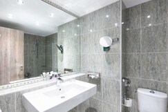 Hotel Mercure Luxembourg Kikuoka Golf & Spa