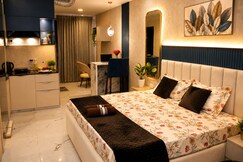 Address of The luxury stay