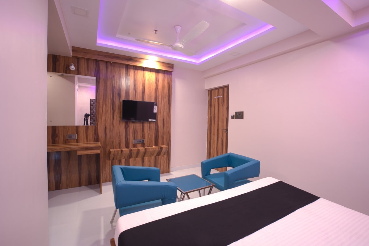 Hotel Orion Crystal - Tap to explore photos