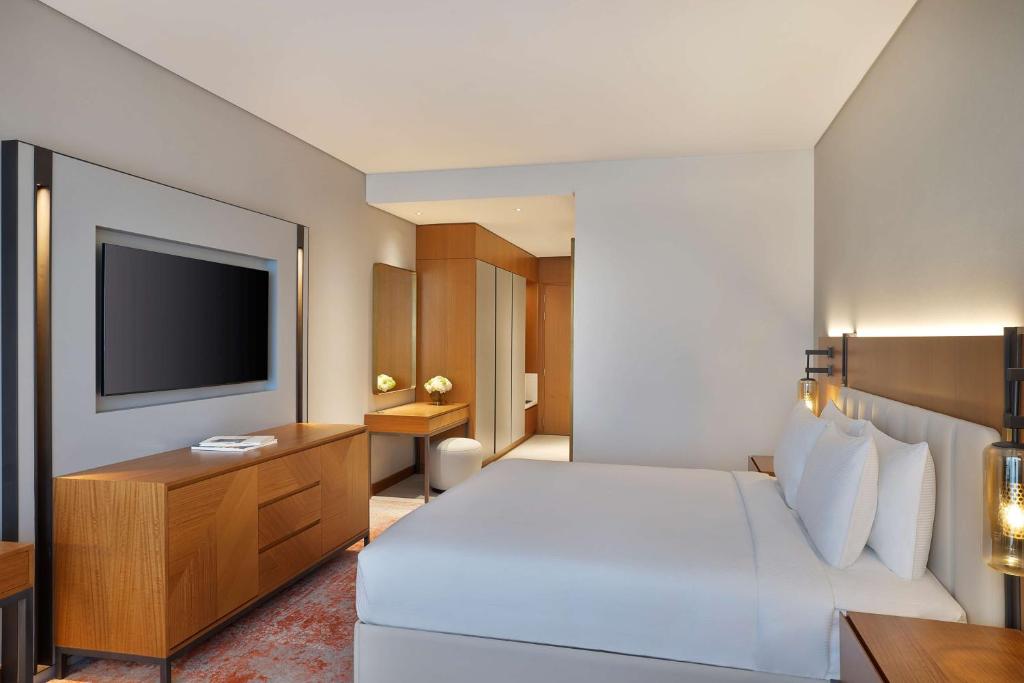 DoubleTree by Hilton Sharjah Waterfront Hotel & Residences - Tap to explore photos