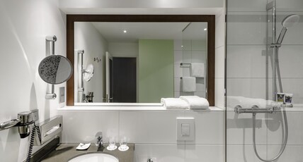 Mercure Hotel Stuttgart Sindelfingen an der Messe Room Type - Standard room with 2 single size beds and sofa