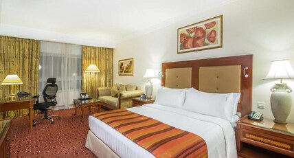 Sunday Hotel Holiday international Dubai Room Type - Super Deluxe