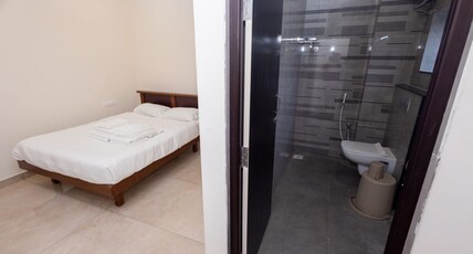 Jayanthi Mahal Residency Room Type - Deluxe Room