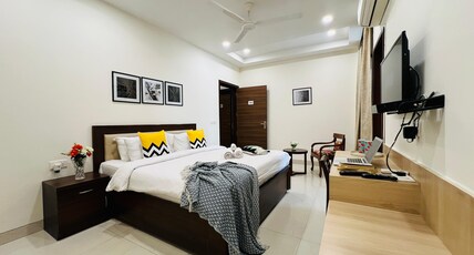 Bluo Studio Golf Course Road, Gurgaon Room Type - Studio with Balcomy