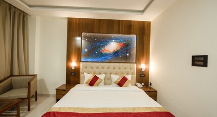 Hotel Urbane Inn Room Type - DELUXE CATEGORY