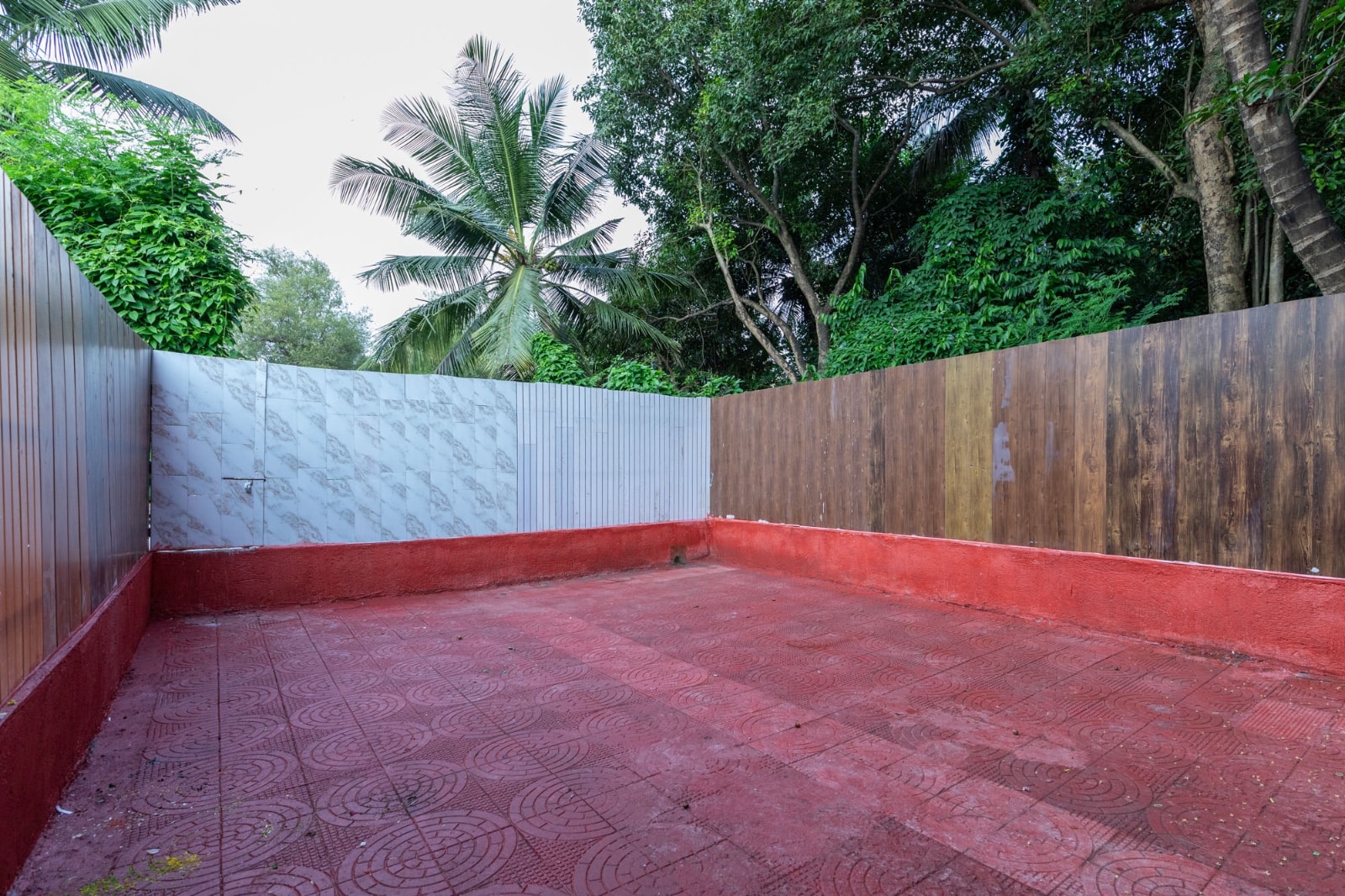 Hotel Suites Inn - Tap to explore photos