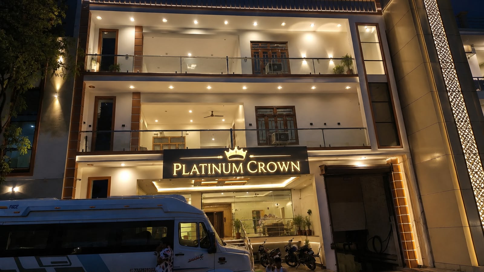 Hotel Platinum Crown - Tap to explore photos