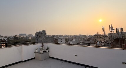 Skye | Studio with Private Balcony | 10 min from CyberHub Room Type - Skye | Studio with Private Balcony | 10 min from CyberHub