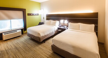 Holiday Inn Express Hotel & Suites Harriman, an IHG Hotel Room Type - 2 Queen Beds Standard