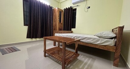 D NEST Room Type - Studio Non AC - Modern Room