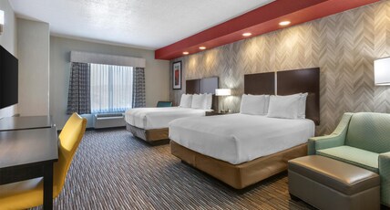 Best Western Plus Gallup Inn & Suites Room Type - Accessible - 2 Queen, Mobility Accessible, Bathtub, Wi-Fi, Non-Smoking, Full Breakfast