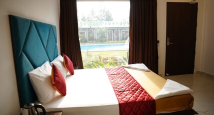 Umino Beach Resort Muthukadu Room Type - Premium Room With Sit-Out