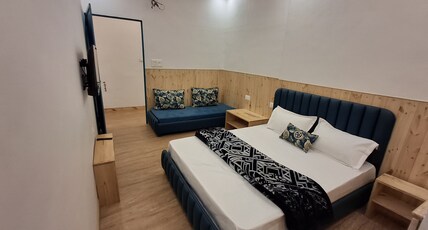 Backpackers Homestay - 200 Mtrs from IT Park Room Type - The Cosy Private Room Non Ac