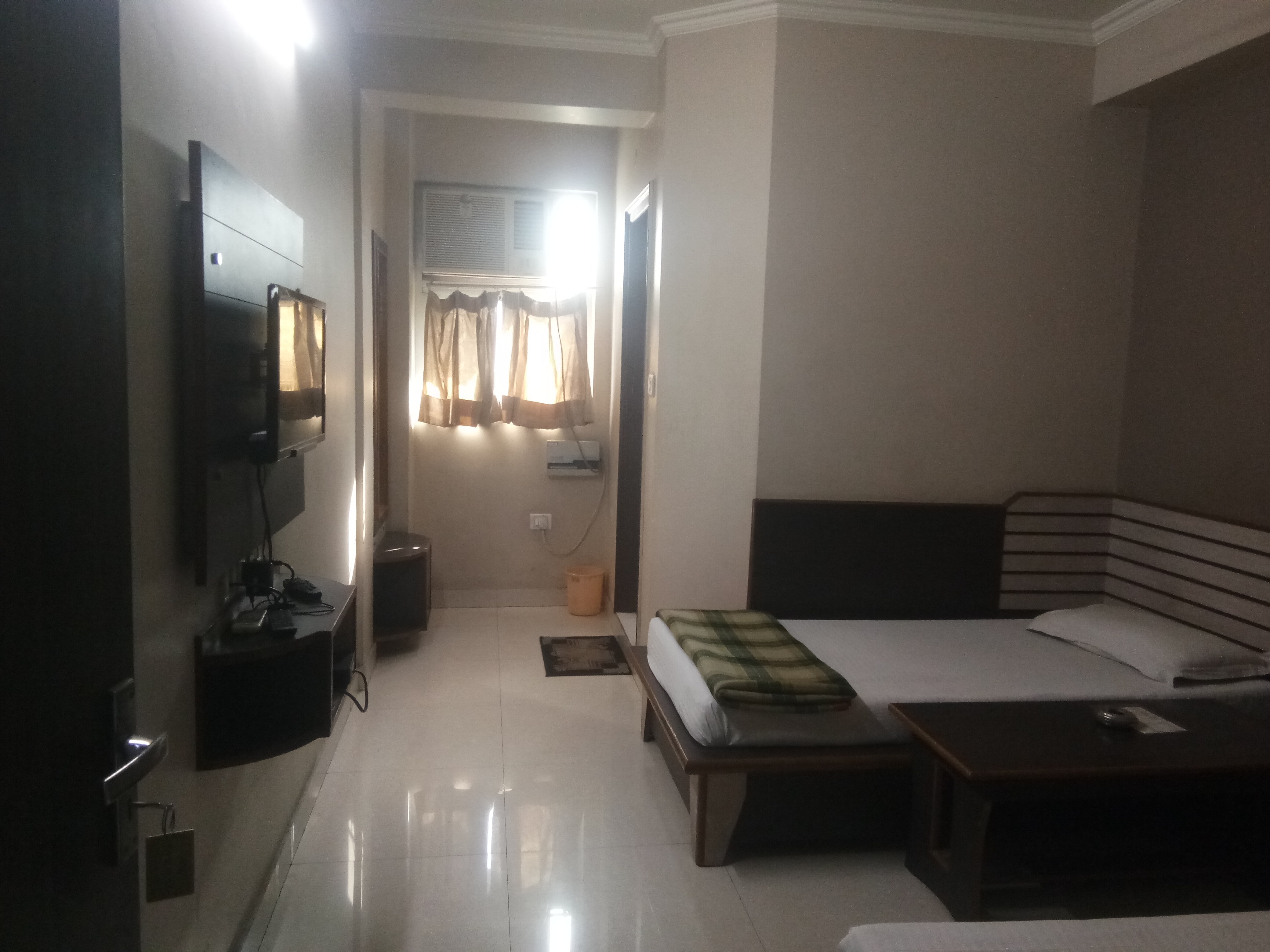 Hotel Surya - Tap to explore photos