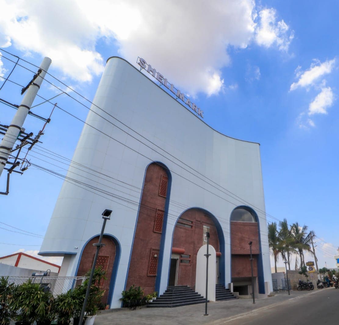 Hotel Shellmark - Tap to explore photos