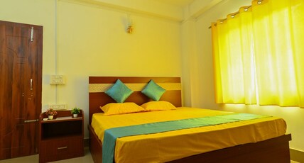 Tulip Guesthouse Room Type - AC Bedroom 202 King Bed