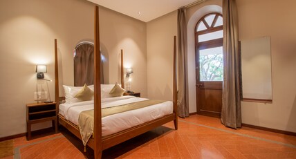 R R Heritage Resort Room Type - Superior with Gallery
