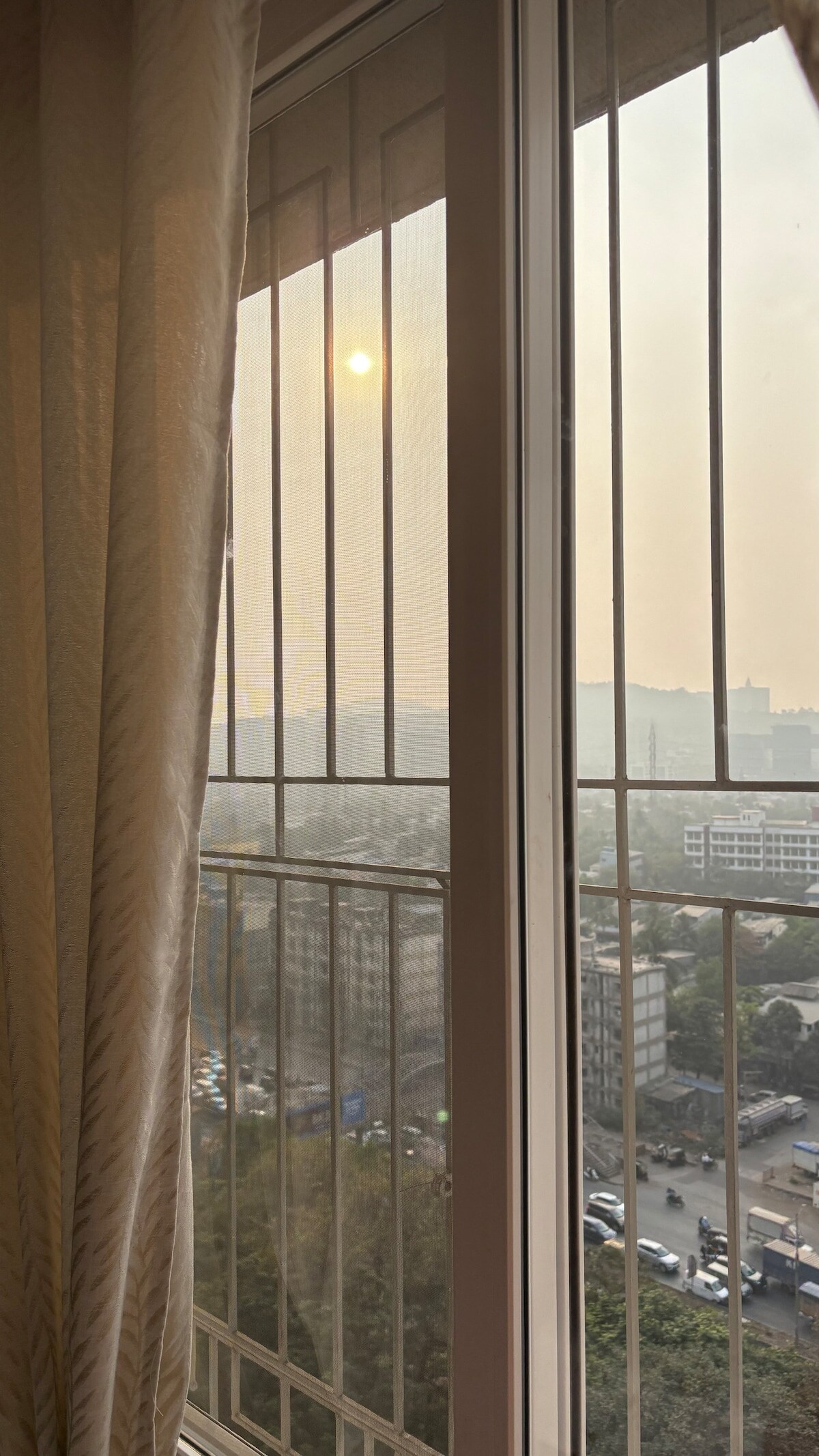 Cozy Private Room Pet Friendly Home Vikhroli East - Tap to explore photos