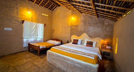 Nature Tones Mud House Room Type - Mud House with Garden View