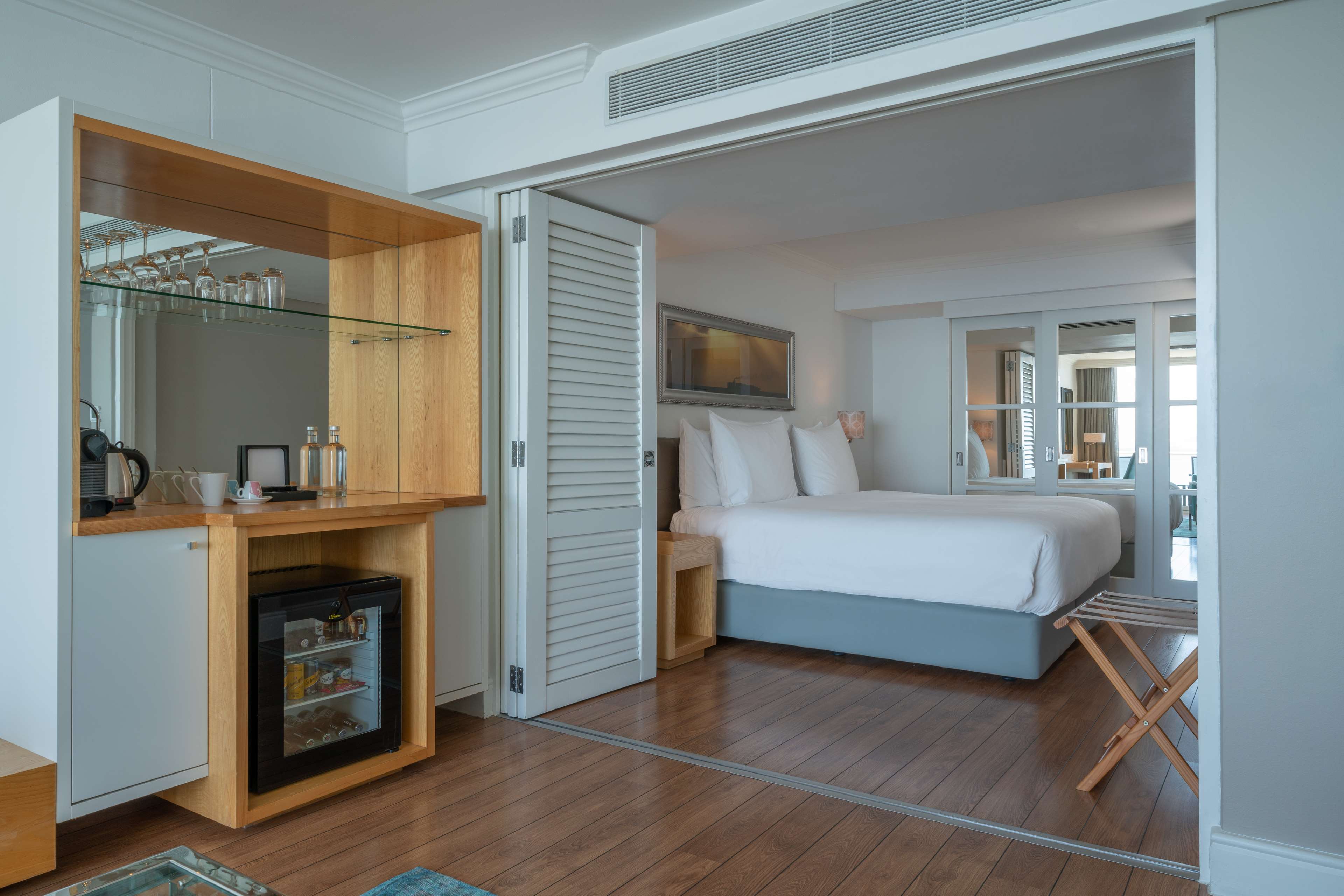 Radisson Collection Hotel Waterfront - Tap to explore photos