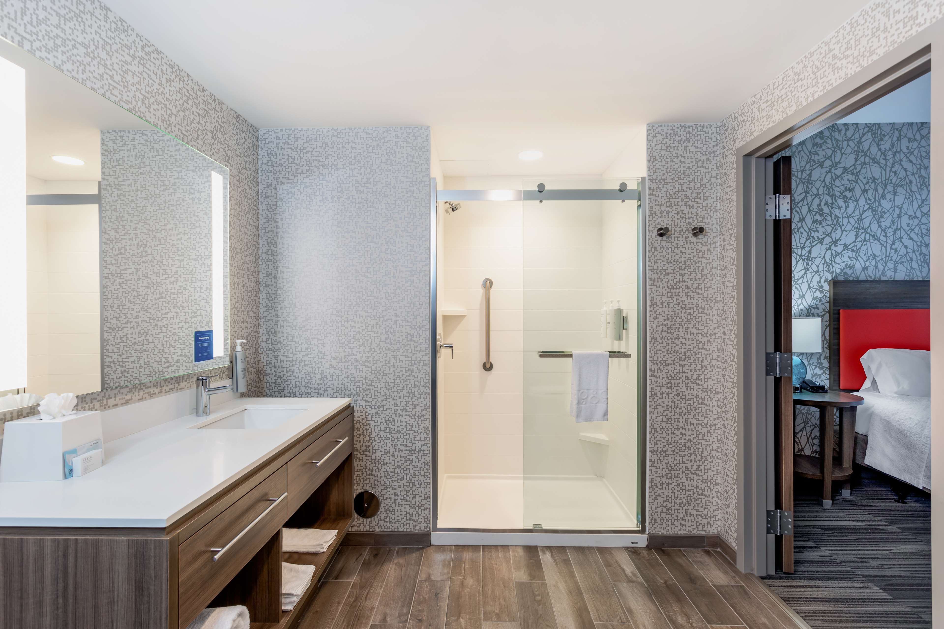 Home2 Suites by Hilton Vero Beach I-95 - Tap to explore photos
