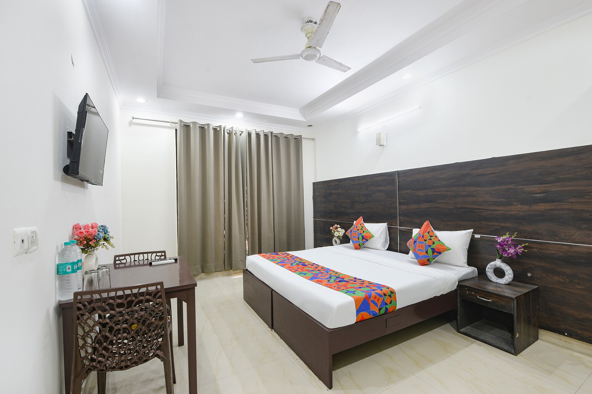 FabHotel Tulip Inn Residency - Mayom Hospital, D-Block, 19 - Tap to explore photos