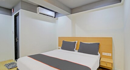 Collection O De'pearl Hotel Room Type - Classic