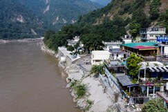 Karwaan- By The Ganges