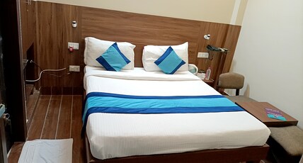 Eclat Suites, Gomti Nagar Room Type - Executive NON-AC-NON-HEATER Room(Local ID not allowed)