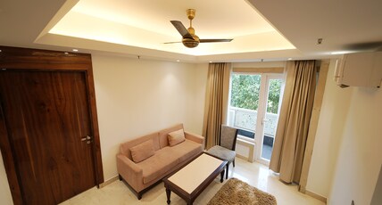 SUKHSAROJ HOTEL & RESORTS Room Type - Deluxe Room