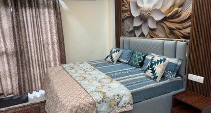 SkyJacuzzi Retreat For CozyCouples Room Type - Bedroom