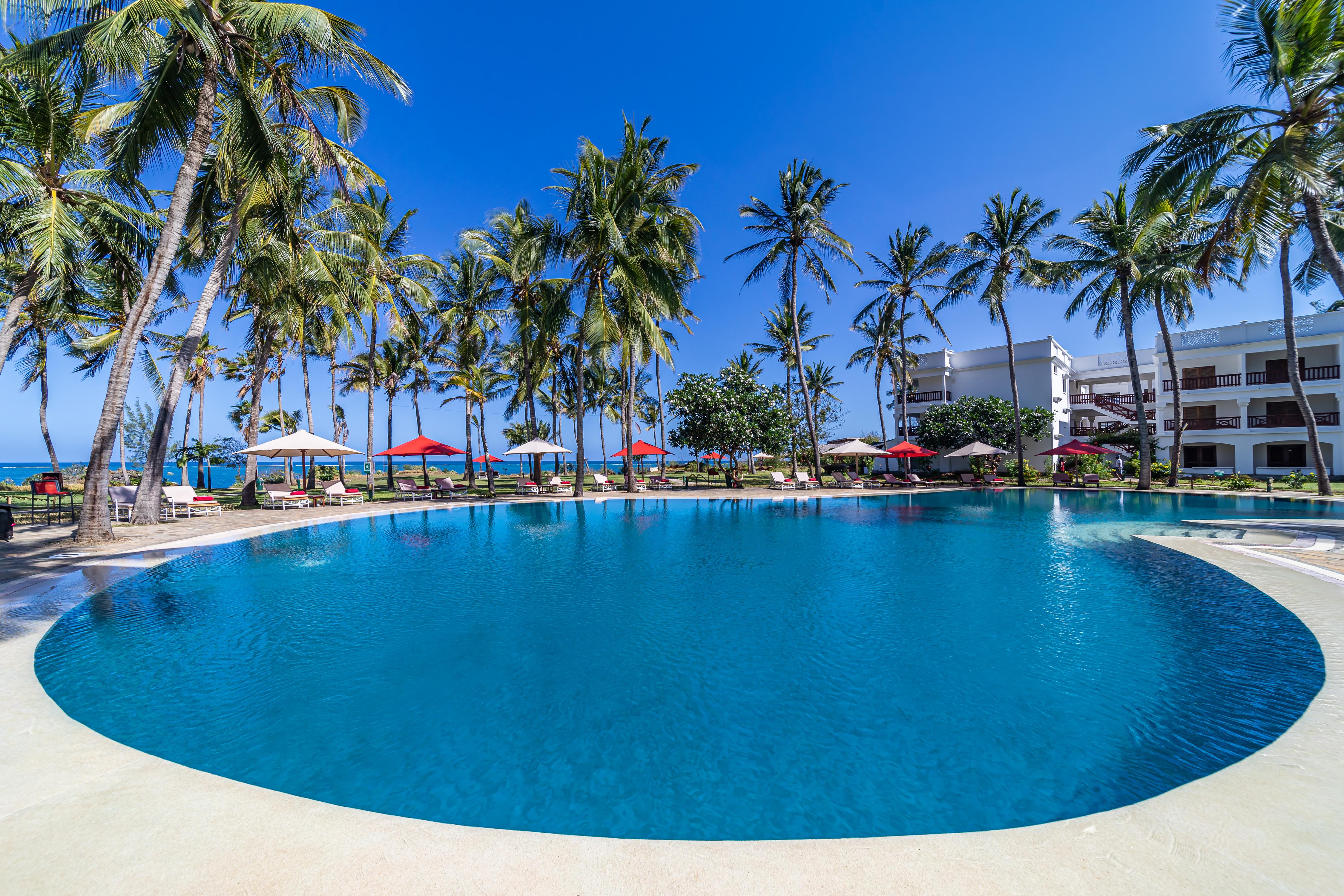 PrideInn Paradise Beach Resort & Spa - Tap to explore photos