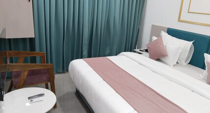 HOTEL THE VITAL Room Type - Super Deluxe (Pure veg. 8.15 to 11)