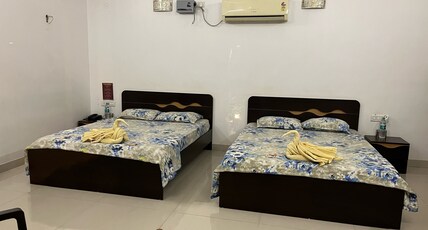 Nivaant Holidays Cottage | Rooms & Restaurant Room Type - Family Room