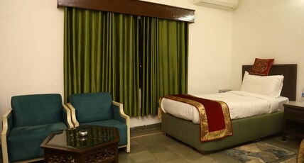 Panna Tiger Resort - Riverside Property Room Type - Super Deluxe