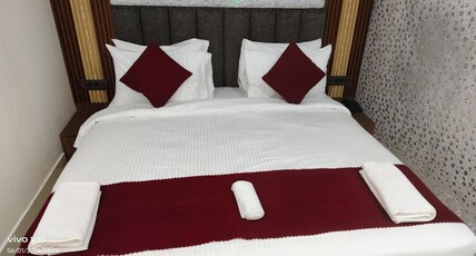 SKS SAFFRON SUITES Room Type - DELUXE ROOM